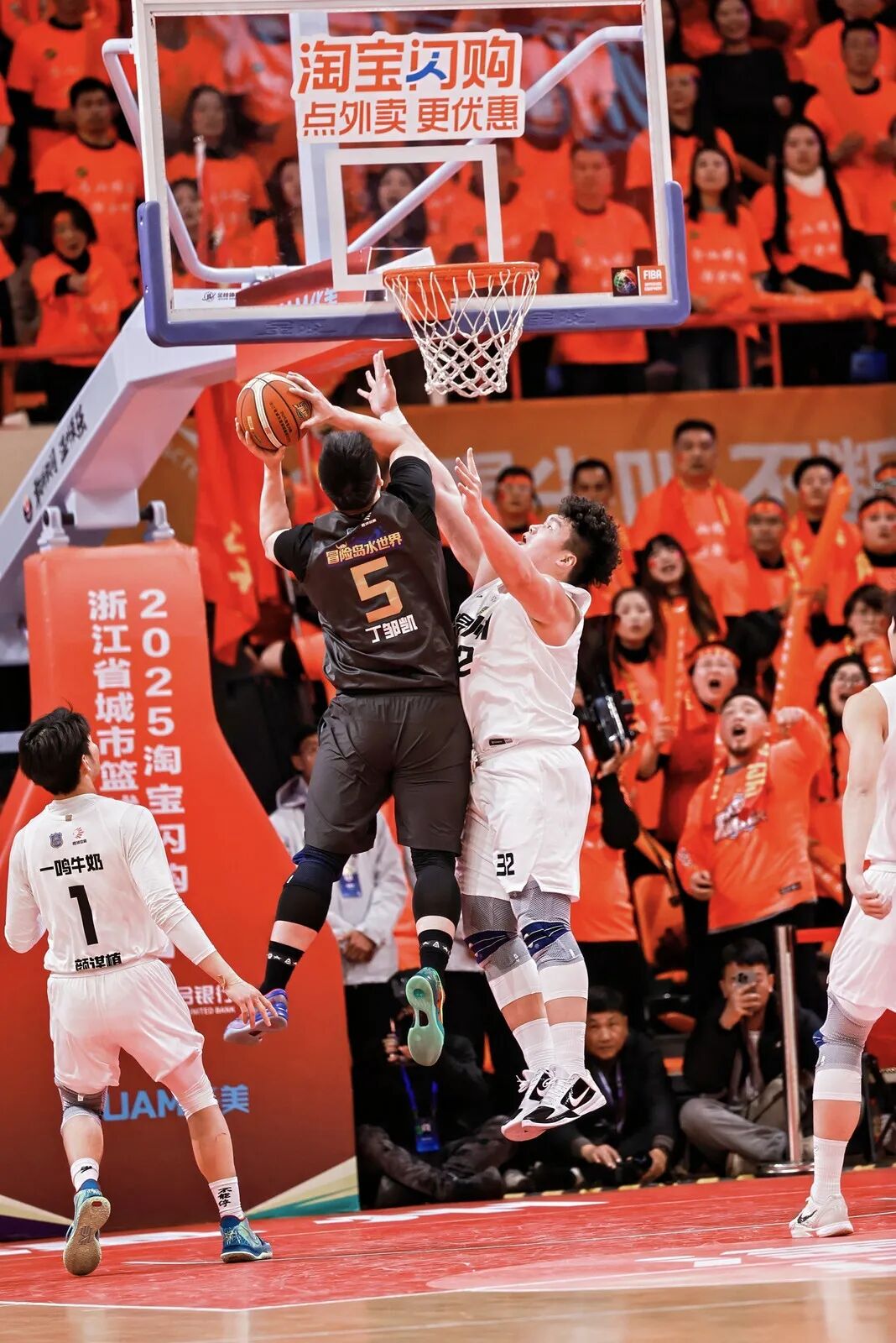 乐竞体育风云突变浙江稠州关键时刻战术微调Rookie爆冷击败瑞士队，这一次真的Ning爆冷击败篮网的简单介绍